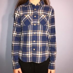 American Eagle - blue & white plaid long sleeve
